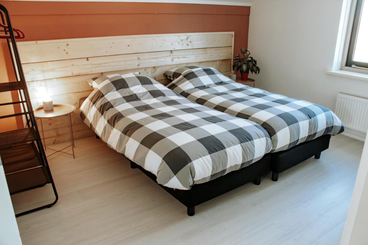 Luxus Familienvilla Mit Jacuzzi & Sauna 2 Tzummarum Exterior photo